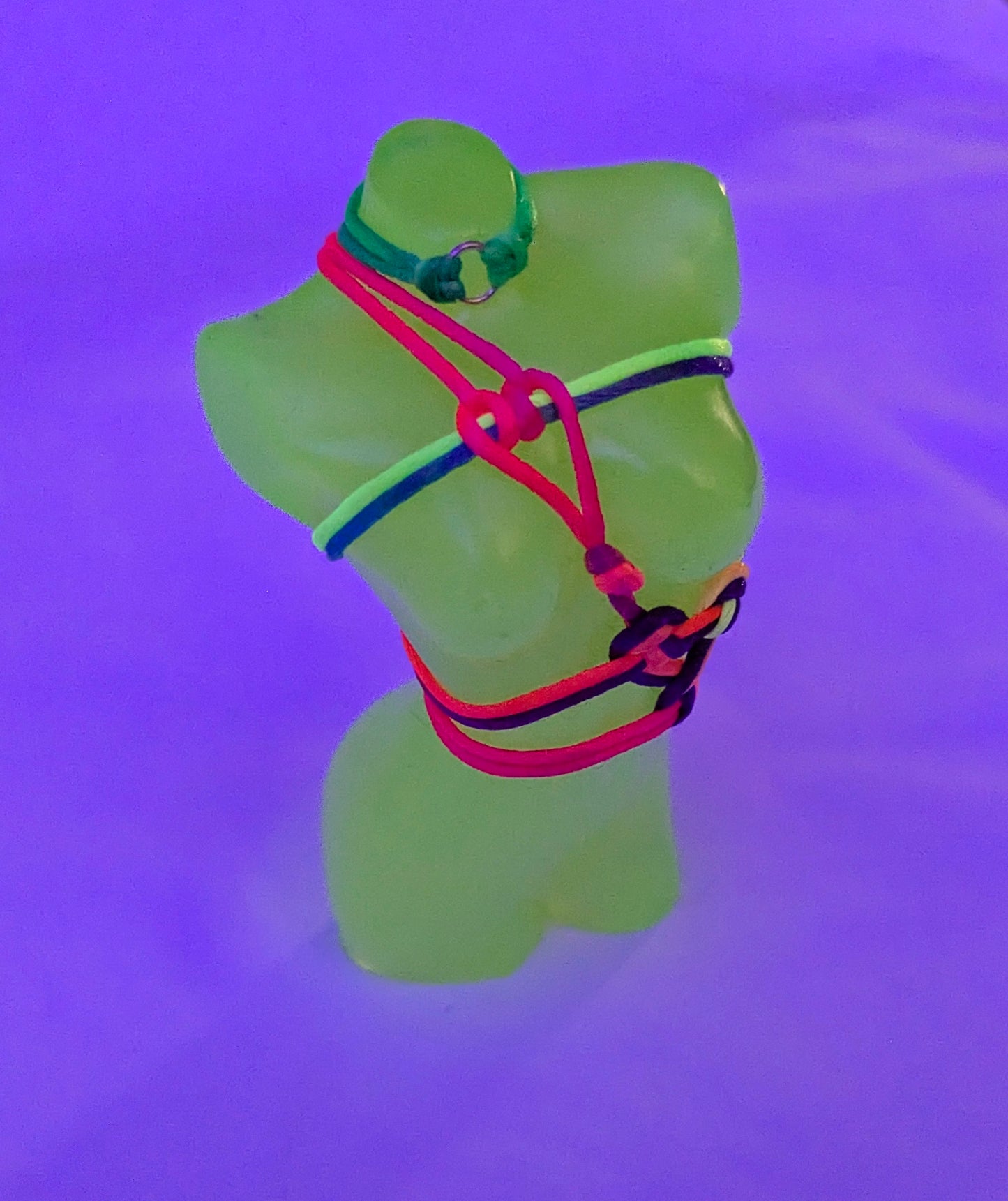 Jojo, UV Yellow + She Loves Me kNot & UV Rainbow Rope