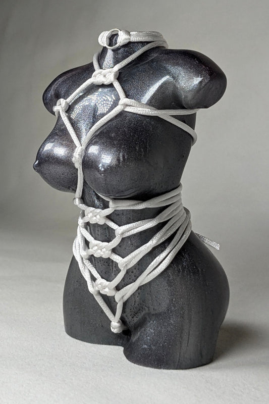 Ms Fortune, Silver + Special K & White Rope