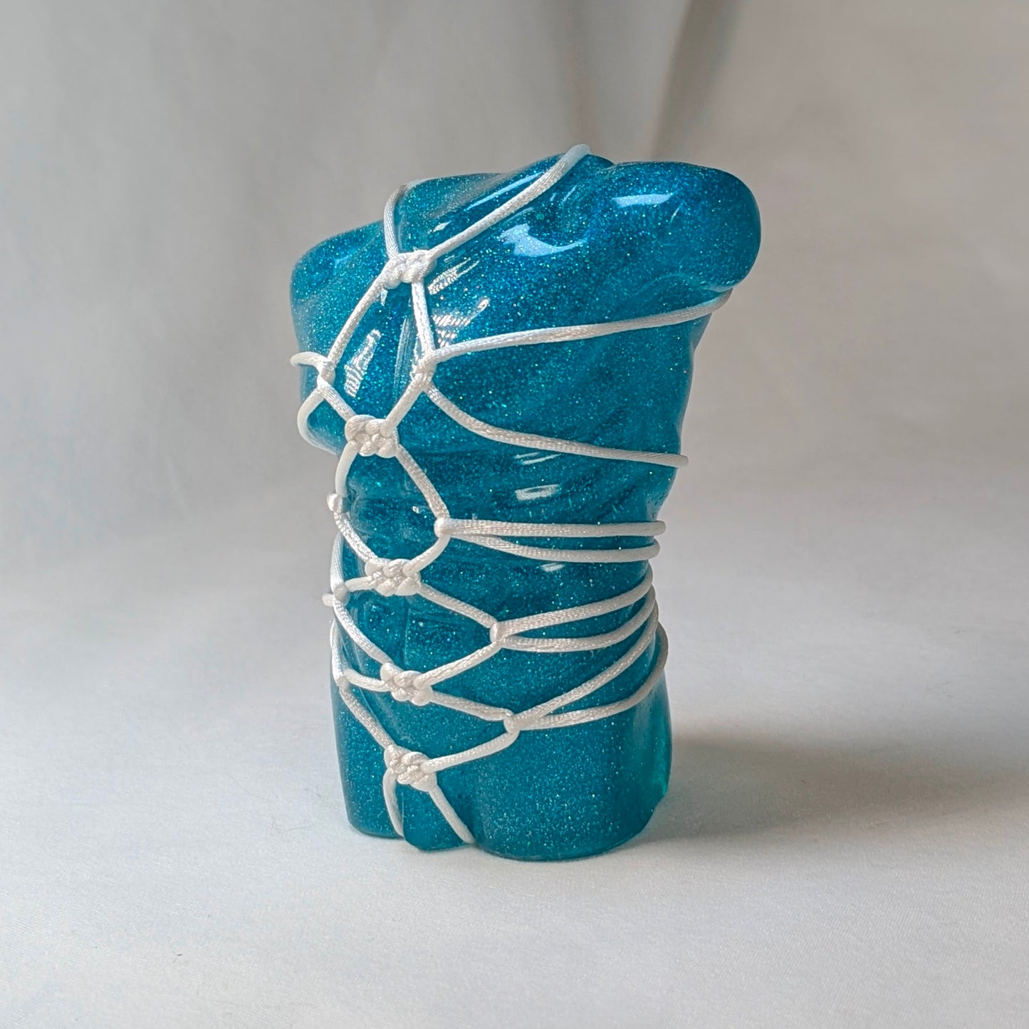 Richard, Blue + Special K & White Rope