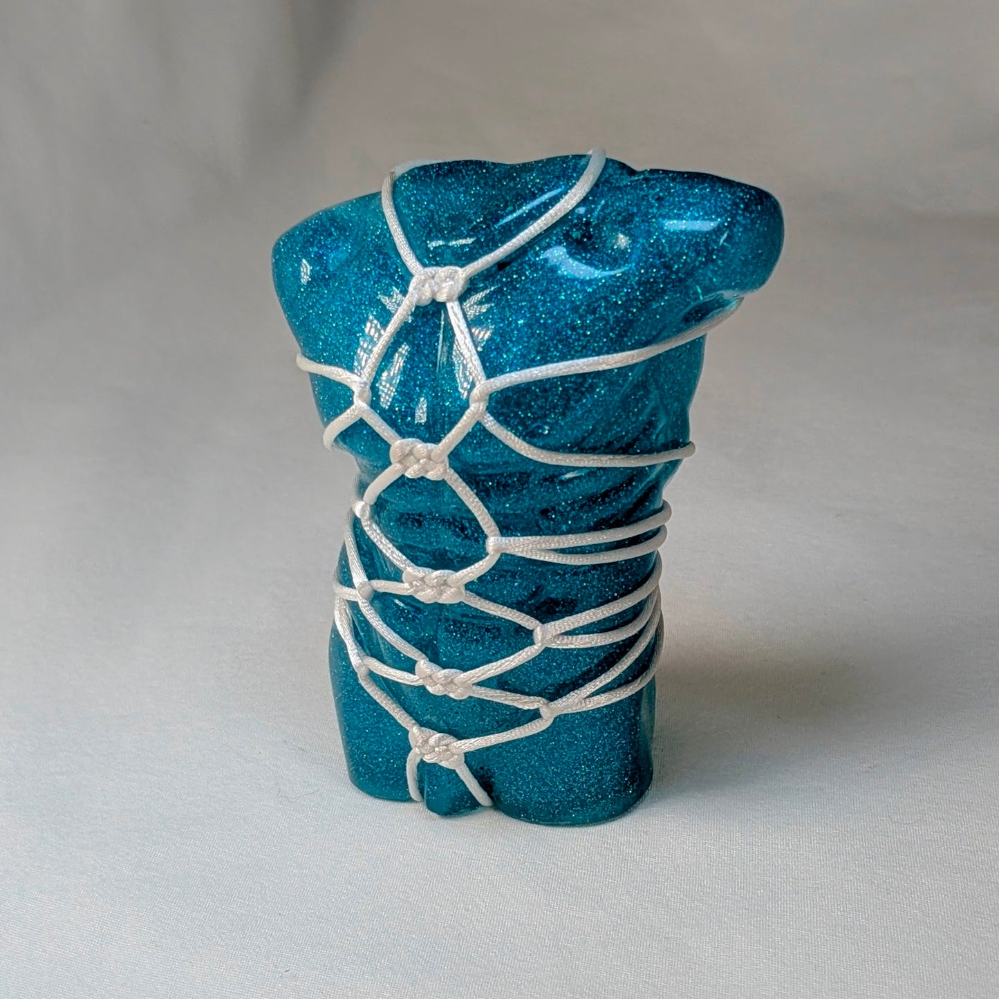 Richard, Blue + Special K & White Rope