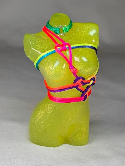 Jojo, UV Yellow + She Loves Me kNot & UV Rainbow Rope