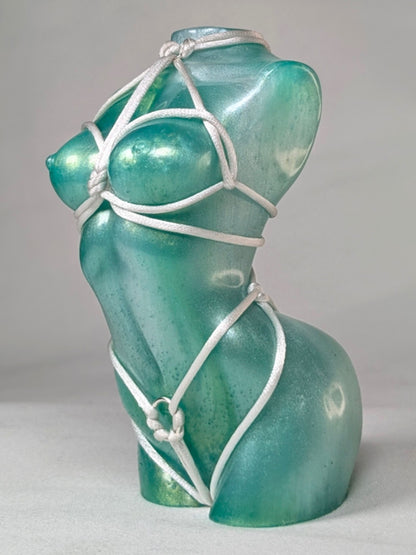 Eve, Mint Pearl + kNot Amused & White Rope