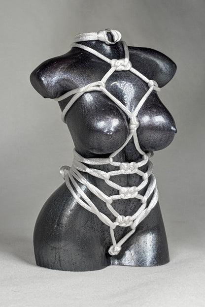 Ms Fortune, Silver + Special K & White Rope